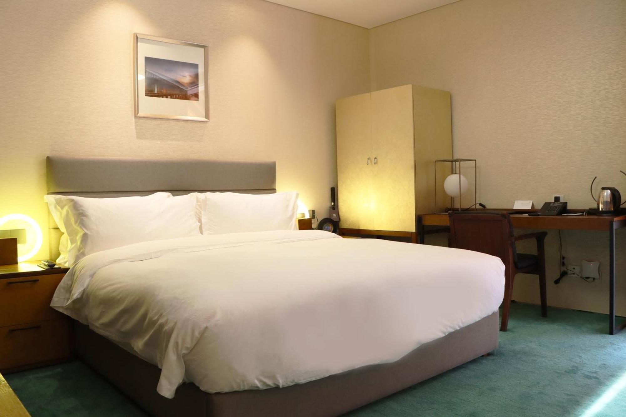 The Sifang Hotel Nanjing, Autograph Collection Nanjing  Bagian luar foto